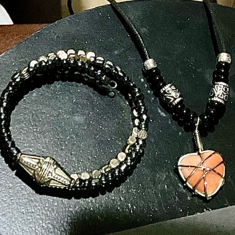 Leather & Carved Silver Tubes w Apricot Heart Pendant & matching Bracelet Lot 1H